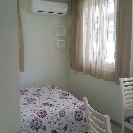 Studio Bobi * فارنا